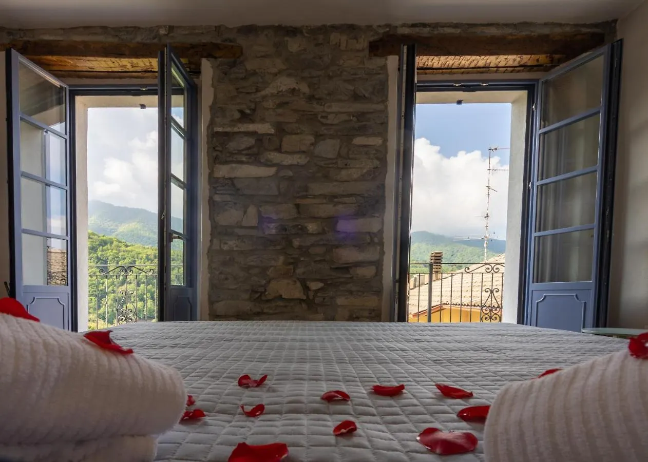 Bed and Breakfast Cà Piodèe Faggeto Lario Bed & Breakfast