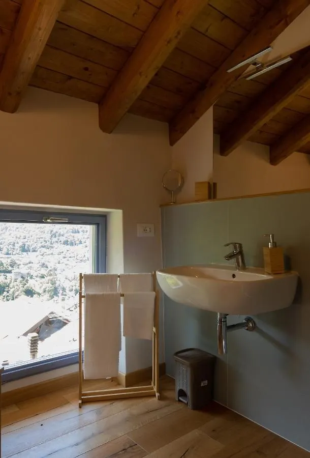 Bed and Breakfast Cà Piodèe Faggeto Lario Bed & Breakfast
